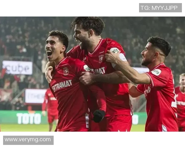 埃因霍温与特温特的精彩对决比分分析与赛后点评