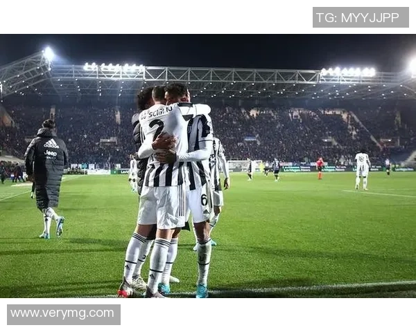 尤文图斯与国际米兰激战正酣谁能在意甲巅峰对决中笑到最后